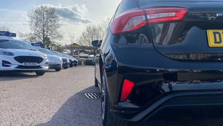 Ford Focus 1.0 EcoBoost 125 ST-Line 5dr Petrol Hatchback